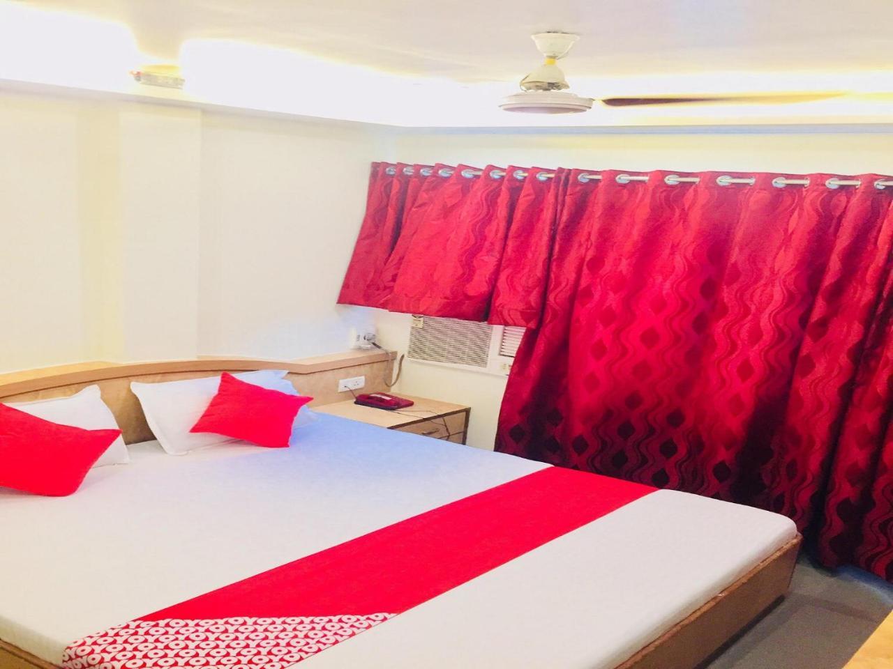 Hotel New Uttam Hira Palace Nashik Extérieur photo