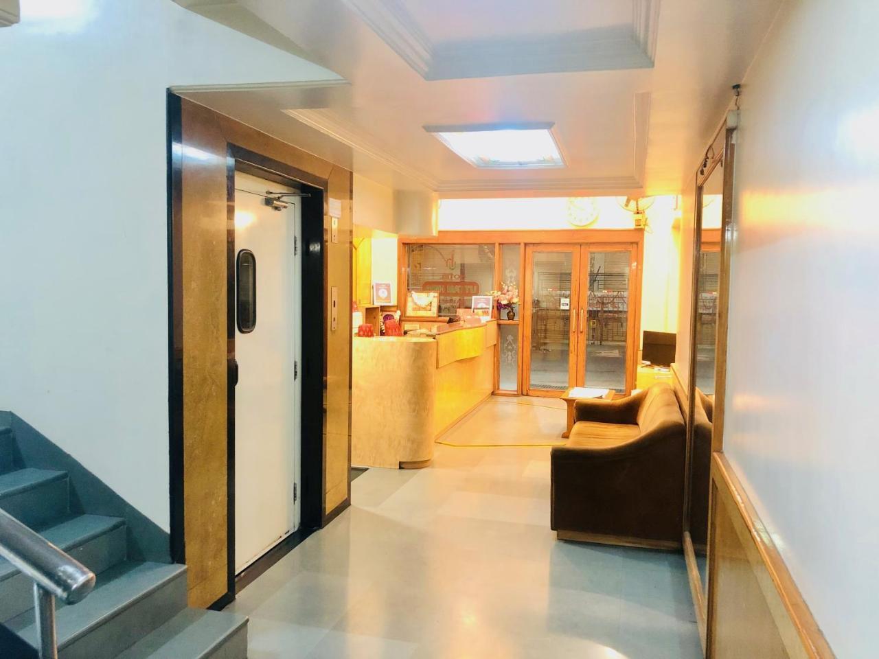 Hotel New Uttam Hira Palace Nashik Extérieur photo